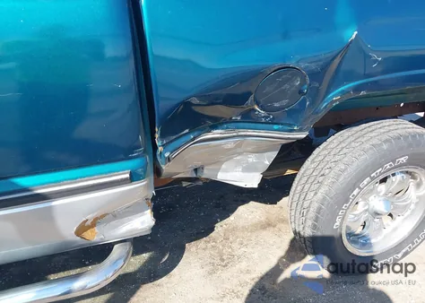 1996 Dodge Ram 1500 z USA, uszkodzony, nr VIN 3B7HC13Y5TG197457